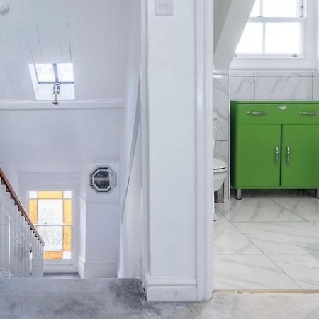 The Penthouse - Luxury 1 Bed - Panorama - Tenby Bagian luar foto