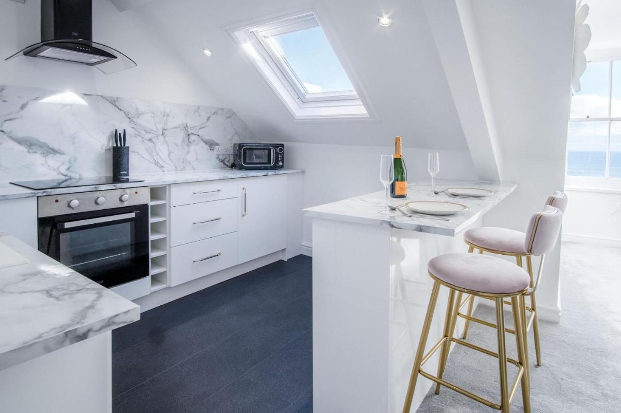 The Penthouse - Luxury 1 Bed - Panorama - Tenby Bagian luar foto
