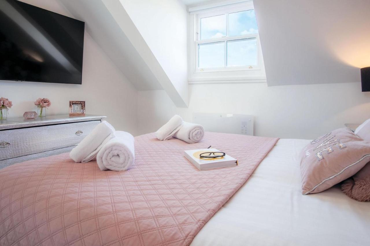 The Penthouse - Luxury 1 Bed - Panorama - Tenby Bagian luar foto